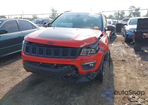 2018 Jeep Compass Trailhawk 4X4 из США, поврежденный, VIN 3C4NJDDBXJT212723